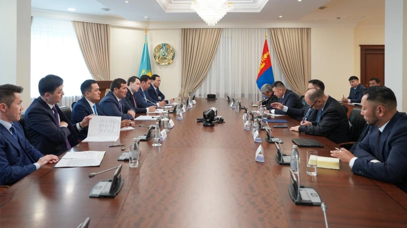 Қазақстан мен Моңғолия көлік, энергетика және ауыл шаруашылығы салаларындағы ынтымақтастықты талқылады