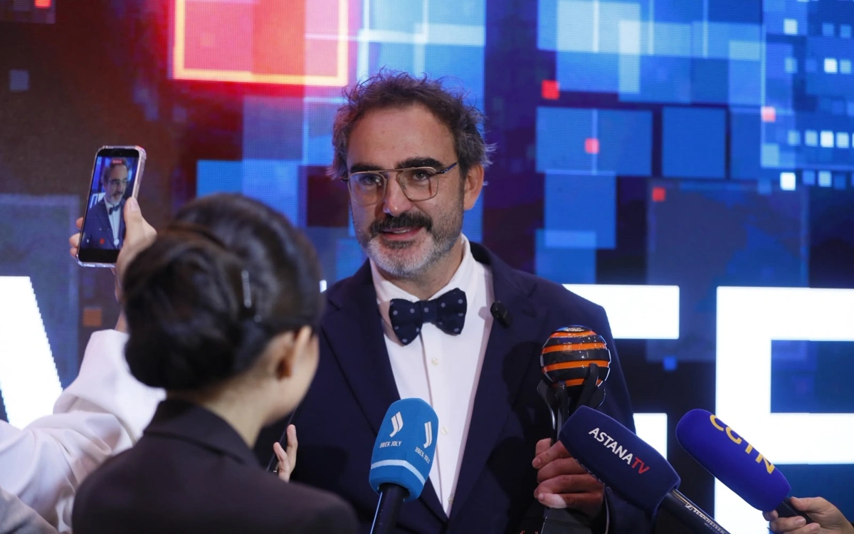 Будущее, любовь и война из-за шутки: победители AAIFF 2026 рассказали о своих фильмах