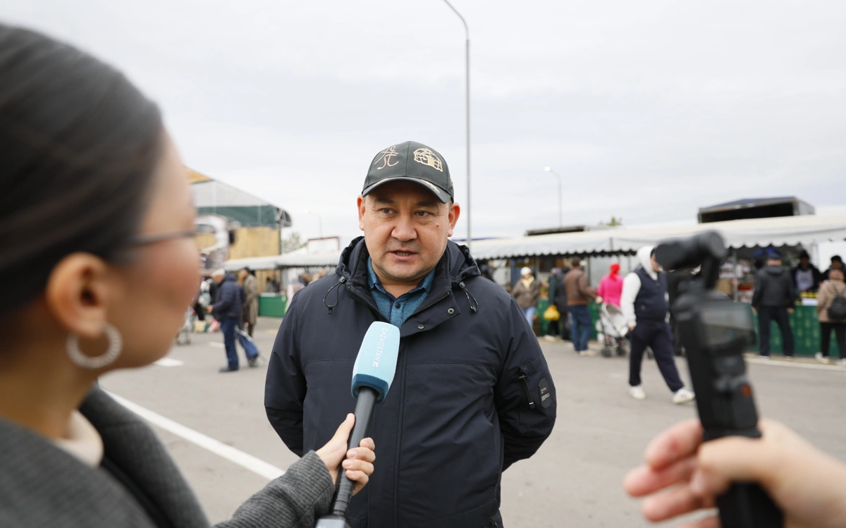 Тонны мёда, конины и рыбы привезли из ВКО на ярмарку в Астану