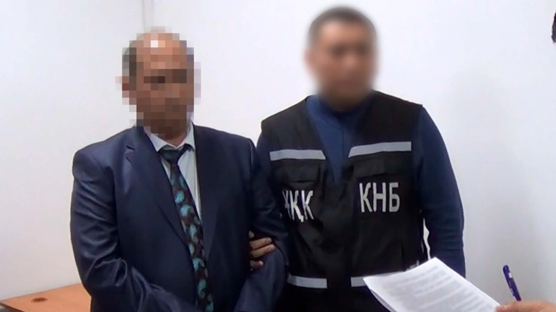 Двух судей в Кызылординской области приговорили к девяти годам за коррупцию