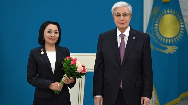 Qazaqstan Respýblıkasyna sińirgen aıryqsha eńbegi úshin bir top muǵalim joǵary memlekettik nagradalarmen marapattaldy 