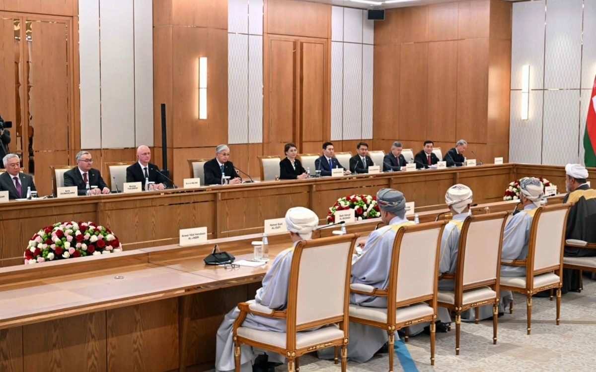 Султан Омана пригласил Касым-Жомарта Токаева посетить страну с визитом