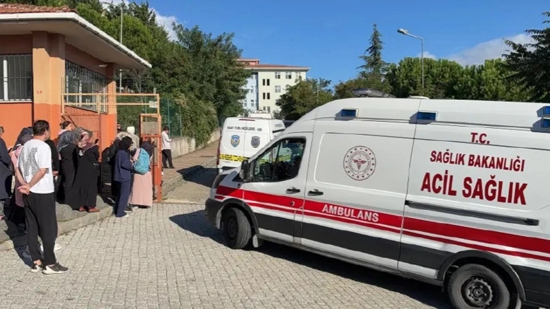 8 students injured in stabbing at Istanbul middle school