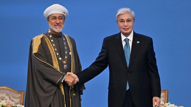 Kazakh President awards Sultan of Oman Altyn Qyran Order