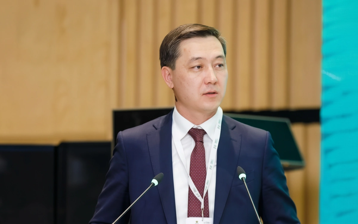 заместитель министра иностранных дел РК Ардак Зебешев