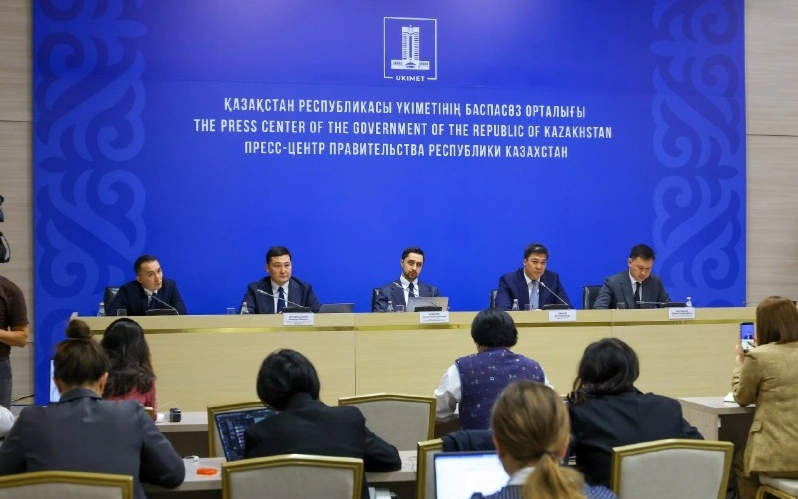 Үкімет: ЖИ енгізілгенімен, қызметкерлерді жаппай қысқарту жоспарланып отырған жоқ