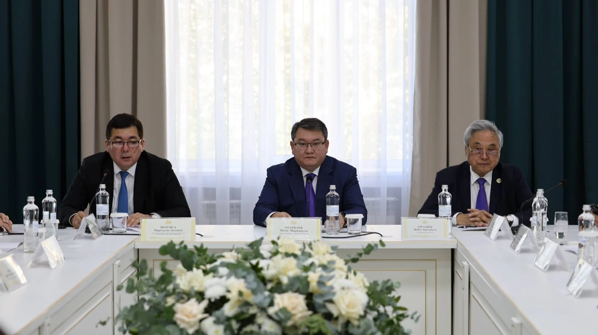 Көкшеде мәдени маусымашар: филармонияның 80 жылдығы атап өтілді