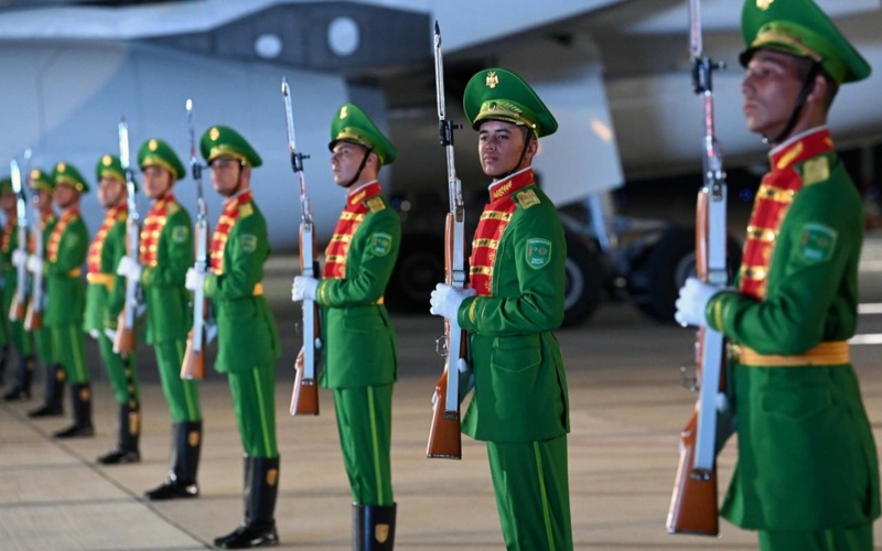Kassym-Jomart Tokayev arrives in Turkmenistan for working visit Kassym-Jomart Tokayev arrives in Turkmenistan for working visit