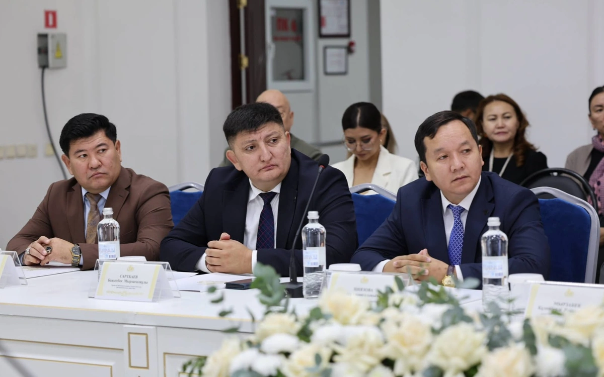 Көкшеде мәдени маусымашар: филармонияның 80 жылдығы атап өтілді