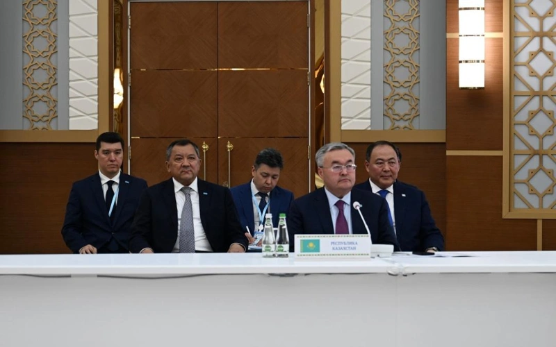 Central Asia, Azerbaijan FMs discuss regional cooperation