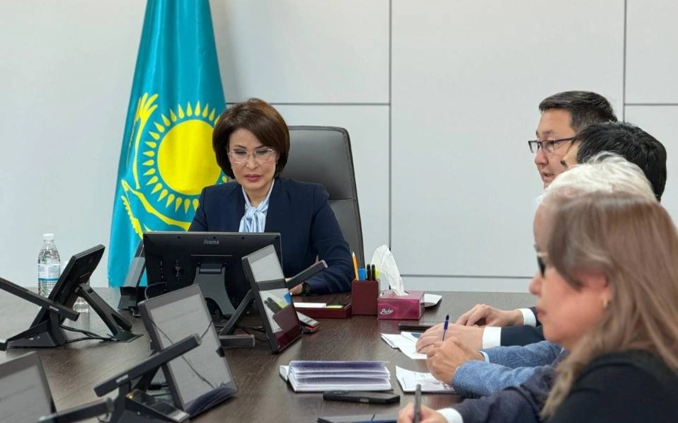 Акмарал Альназарова