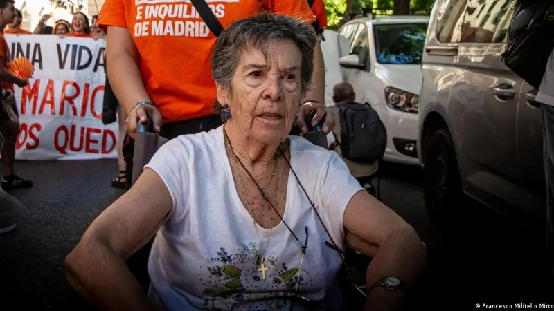 Умерла 87-летняя испанка, ставшая причиной массовых протестов в стране