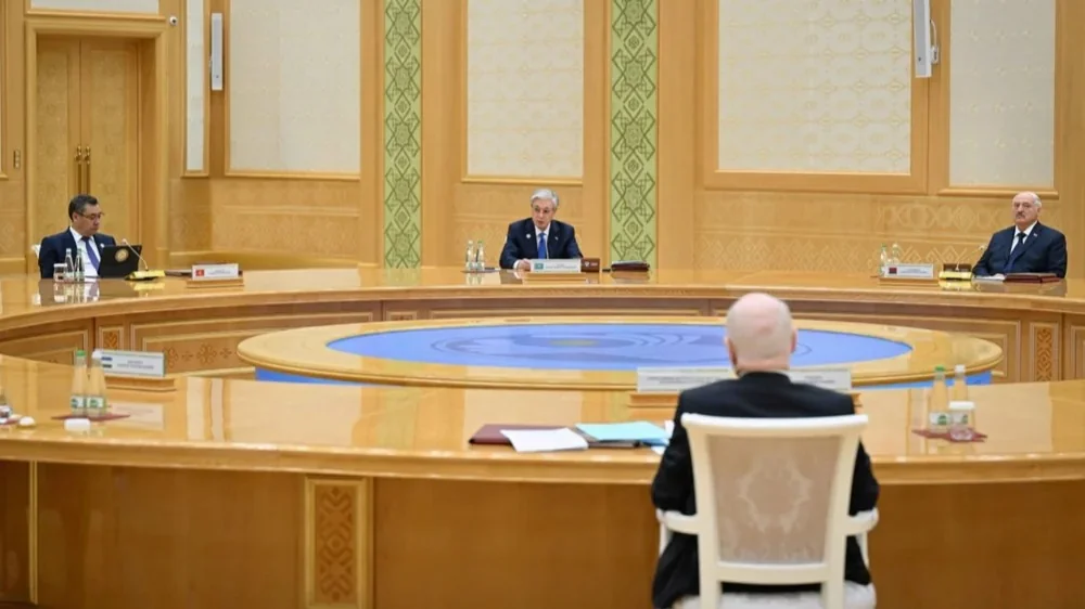 Kazakh President suggests drafting 2035 CIS Development Strategy