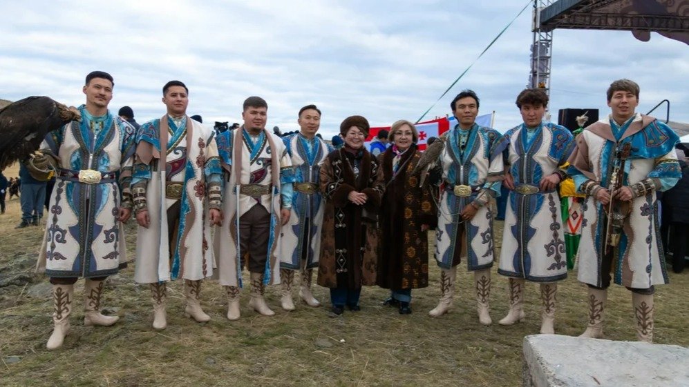 Kazakhstan announces winners of first Asian Falconry Cup
