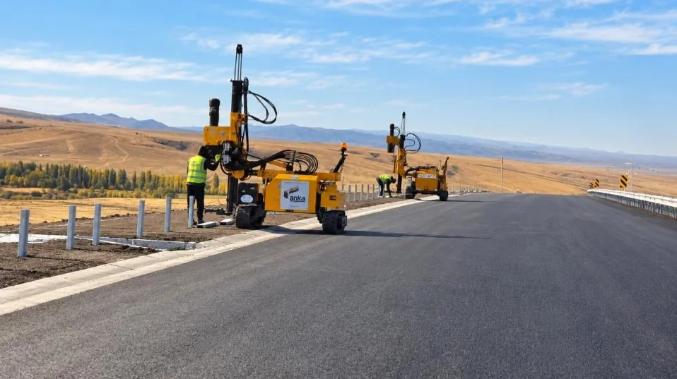 Kazakh President urges high-quality standards in national and local road construction