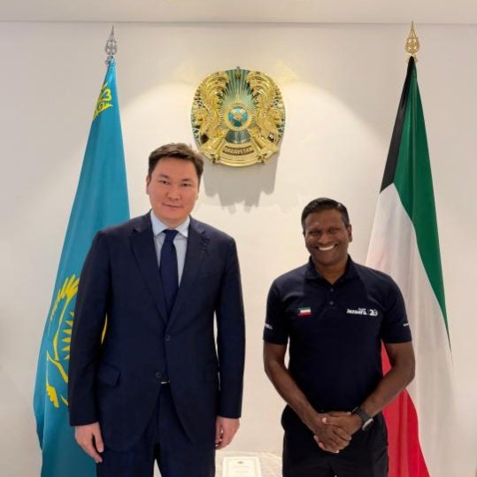 The Ambassador of the Republic of Kazakhstan to the State of Kuwait, Yerzhan Yelekeyev, met with the Chief Executive Officer of Jazeera Airways, Barathan Pasupathi