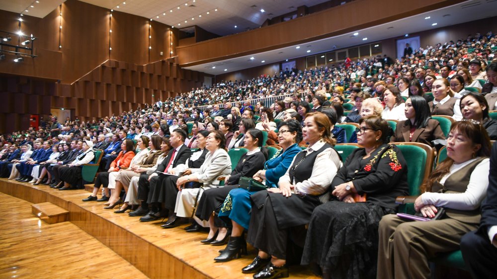 Constitutional values must underpin public ethics and youth upbringing — President Tokayev Constitutional values must underpin public ethics and youth upbringing — President Tokayev