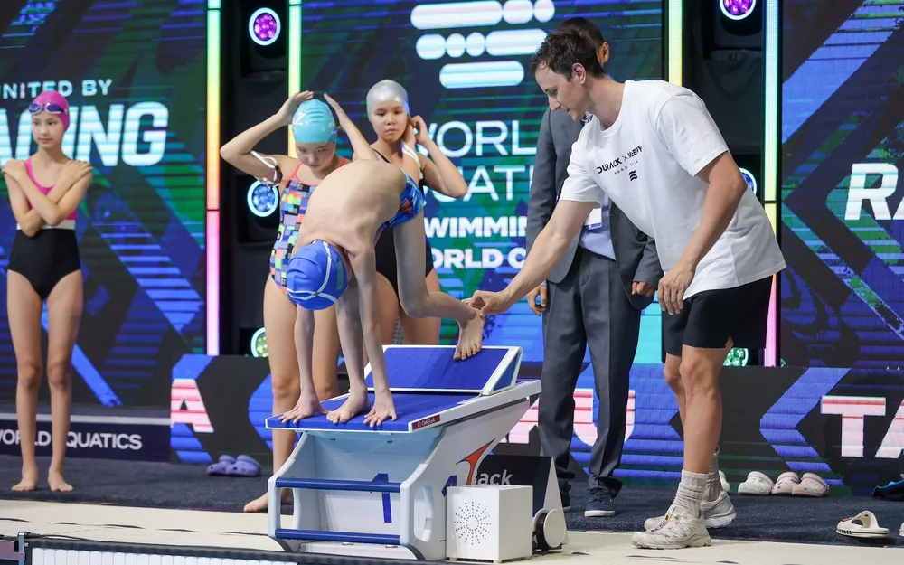 Olympic champion Cameron McEvoy, swimming masterclass, children, Astana