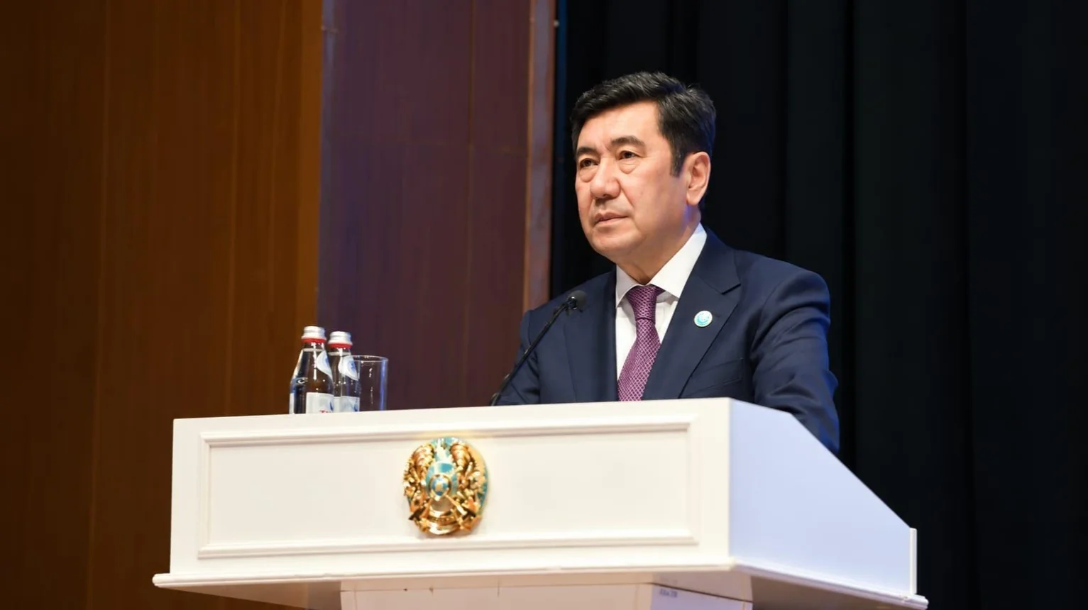 Ценности Конституции должны стать основой общественной этики и воспитания молодежи &mdash; Президент РК