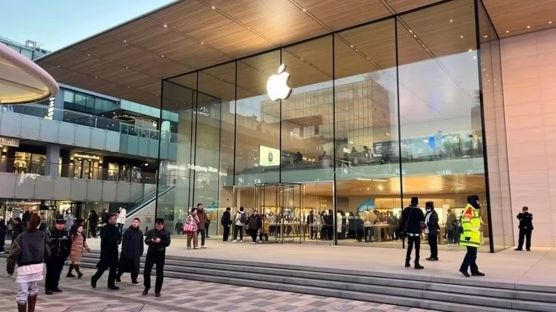Apple Хитой бозори учун маҳсулотларига маҳаллий АI моделларини киритди