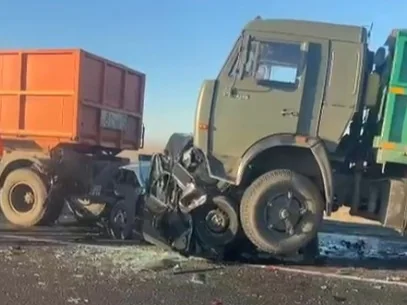 Три человека погибли в ДТП с участием пяти автомобилей на трассе в СКО