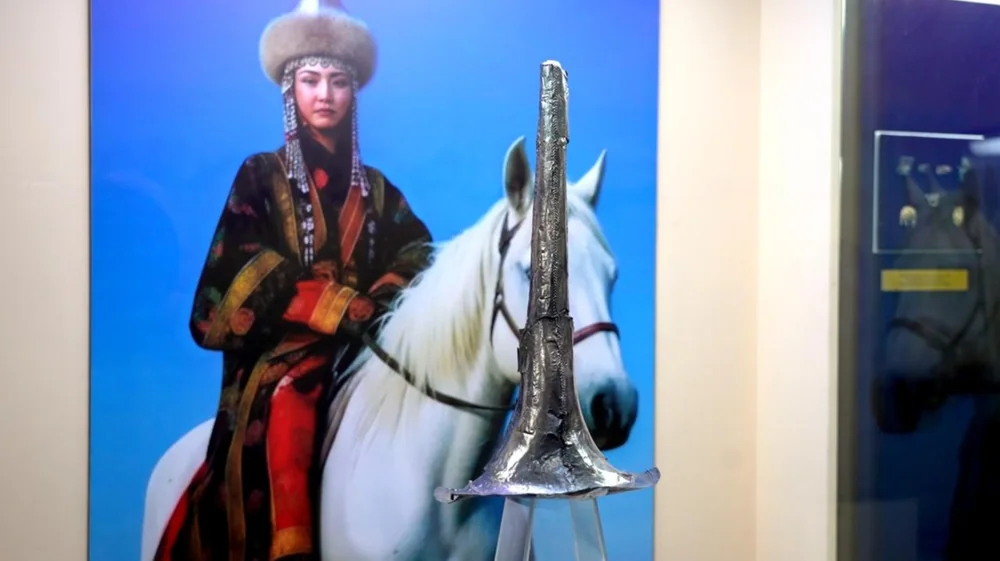 Kazakh scientists set to reveal mystery of ancient silver headdress