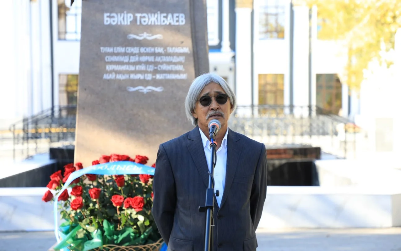 Ақтөбеде Бәкір Тәжібаевтың 100 жылдығына орай ескерткіш қойылды