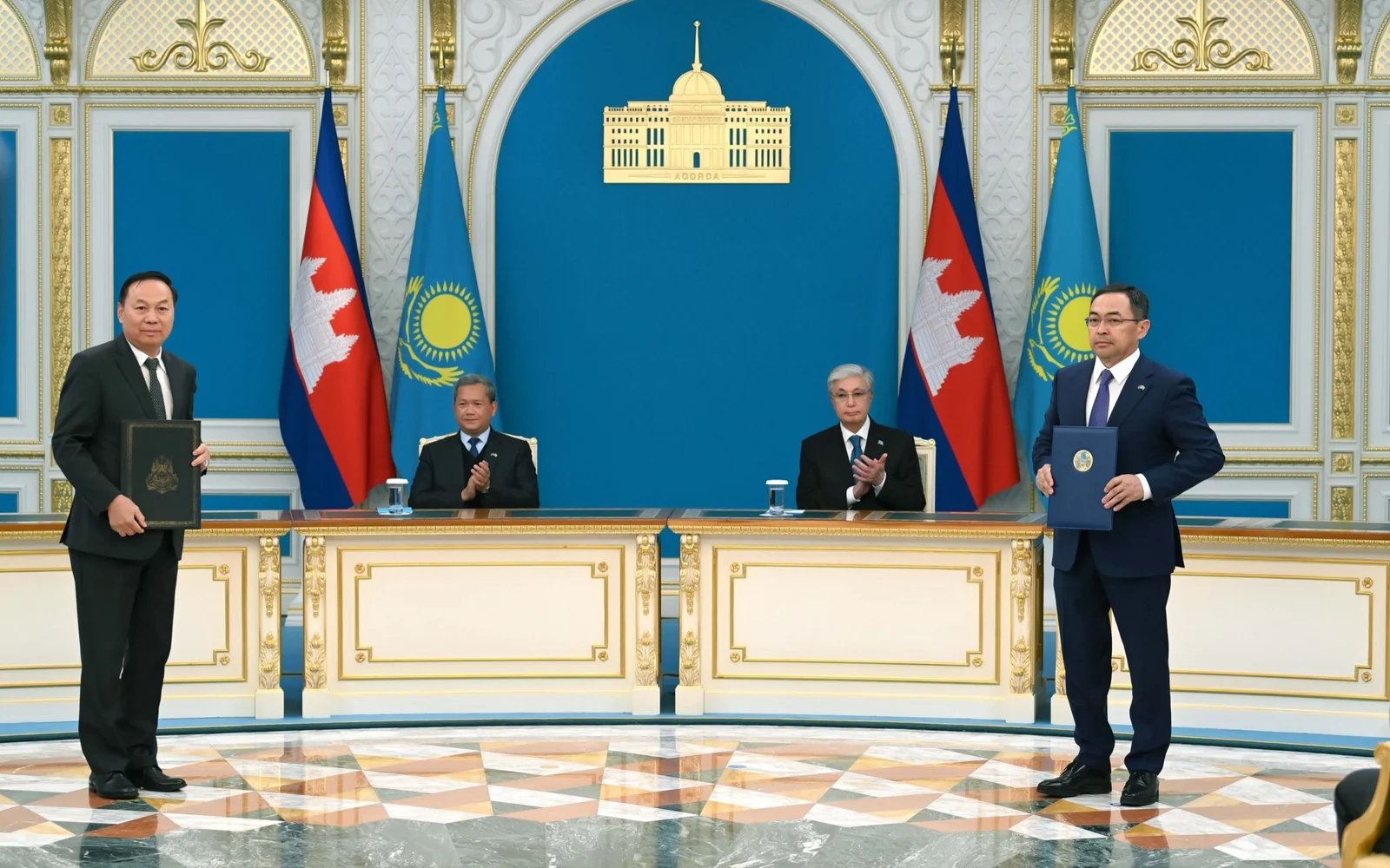 Казахстан и Камбоджа подписали шесть документов по итогам переговоров 