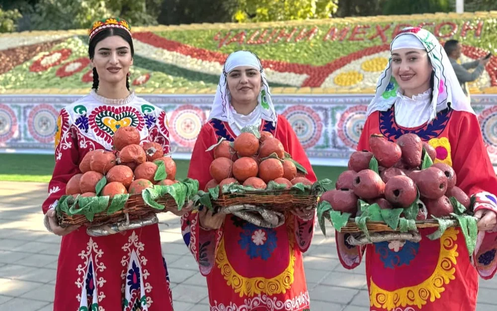 Tajikistan celebrates ancient Mehregan Harvest Festival