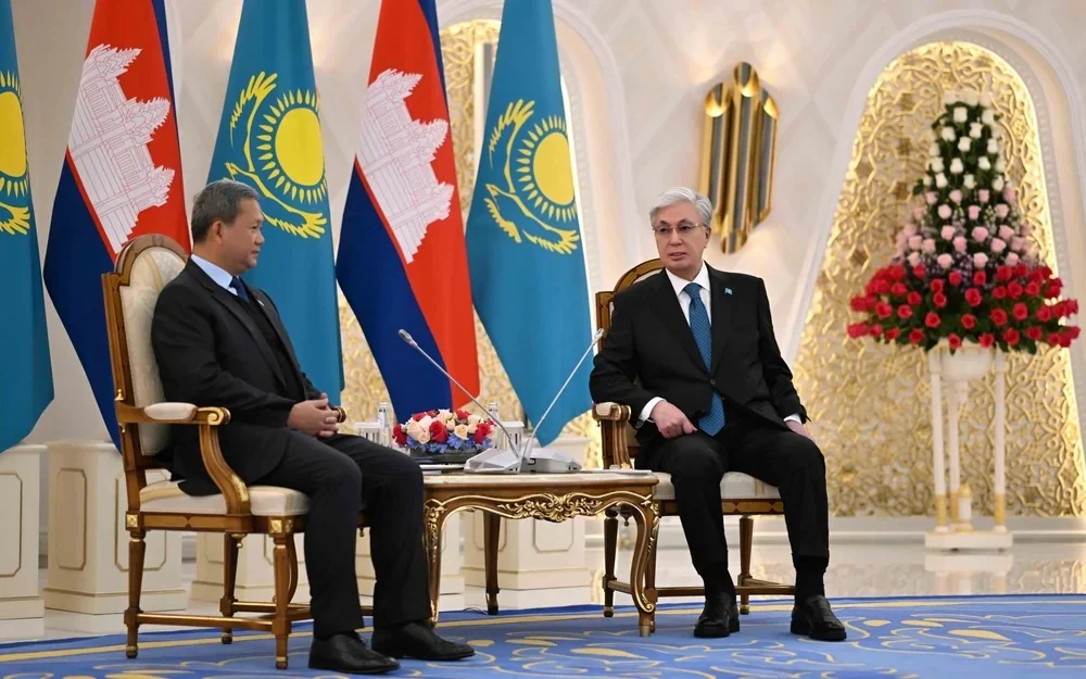 Kassym-Jomart Tokayev suggests establishing direct air links between Kazakhstan and Cambodia