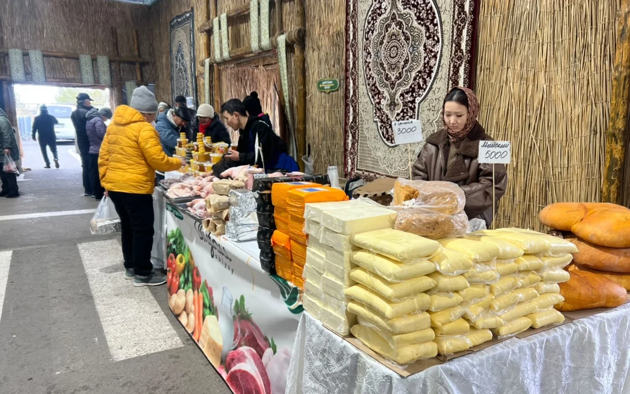 Товаропроизводители СКО привезли более 1 000 тонн продукции на ярмарку в Астану
