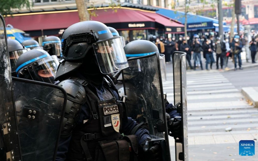 Around 550,000 join protests across France, nearly 400 arrested