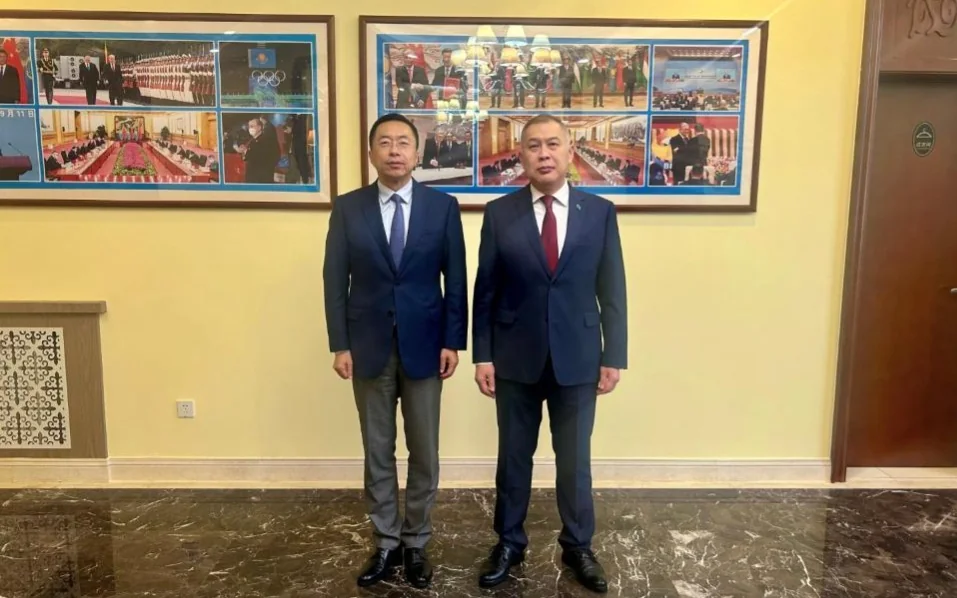 哈萨克斯坦驻华大使努雷舍夫会见中建国际董事长高波