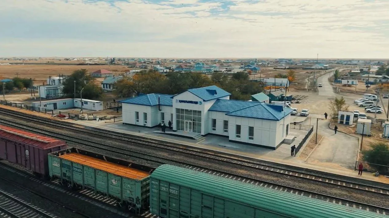 Ақтөбе облысының Қарауылкелді ауылында реконструкциядан кейін теміржол вокзалы пайдалануға берілді.