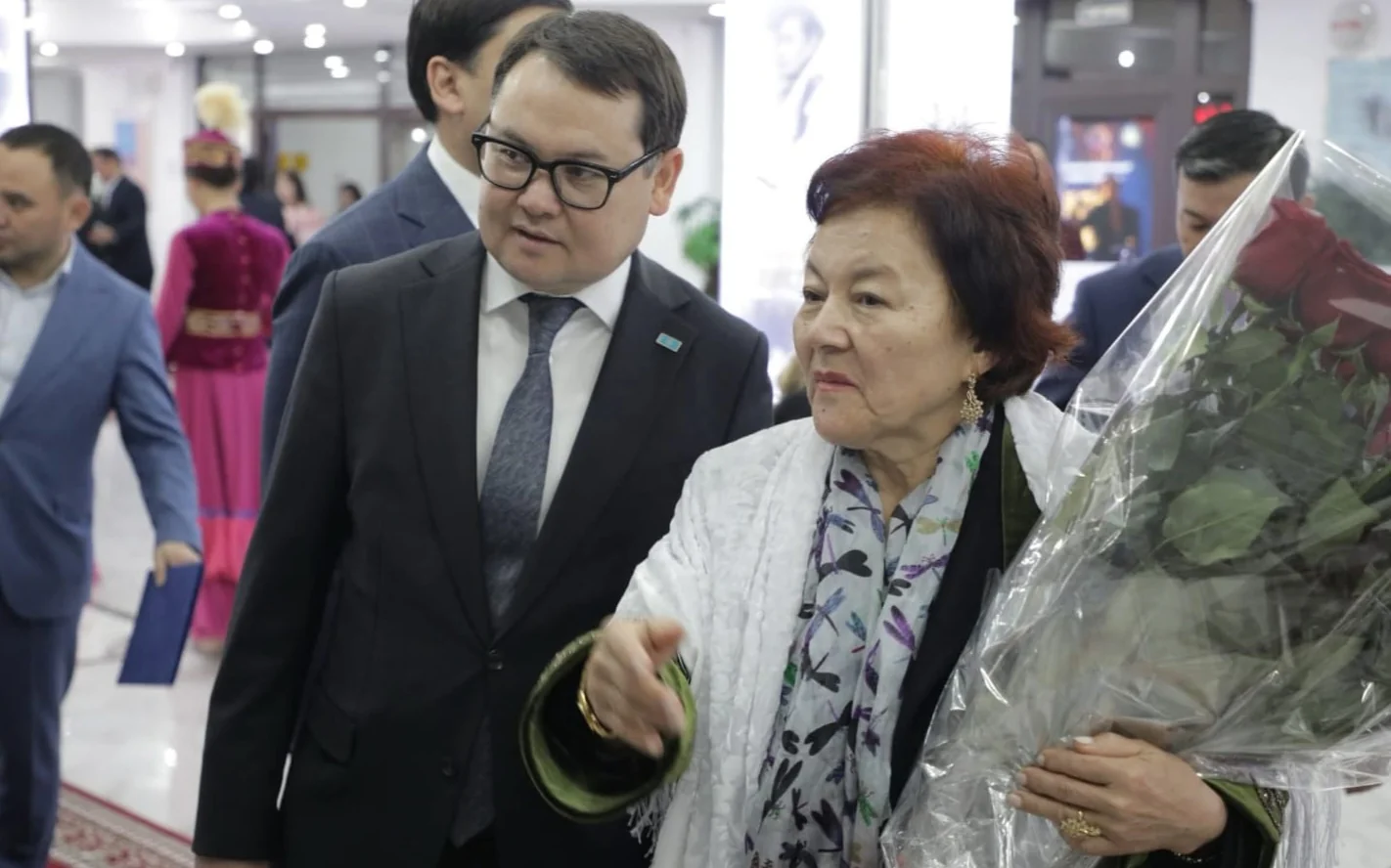 Қызылордада драма театрларының республикалық фестивалі басталды 