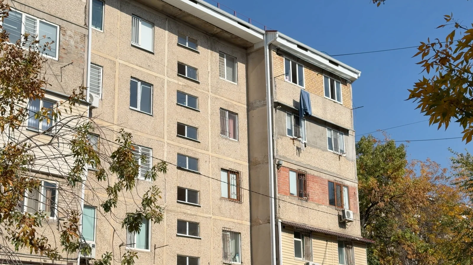 Шымкентте пәтерден екі баланың мәйіті табылды