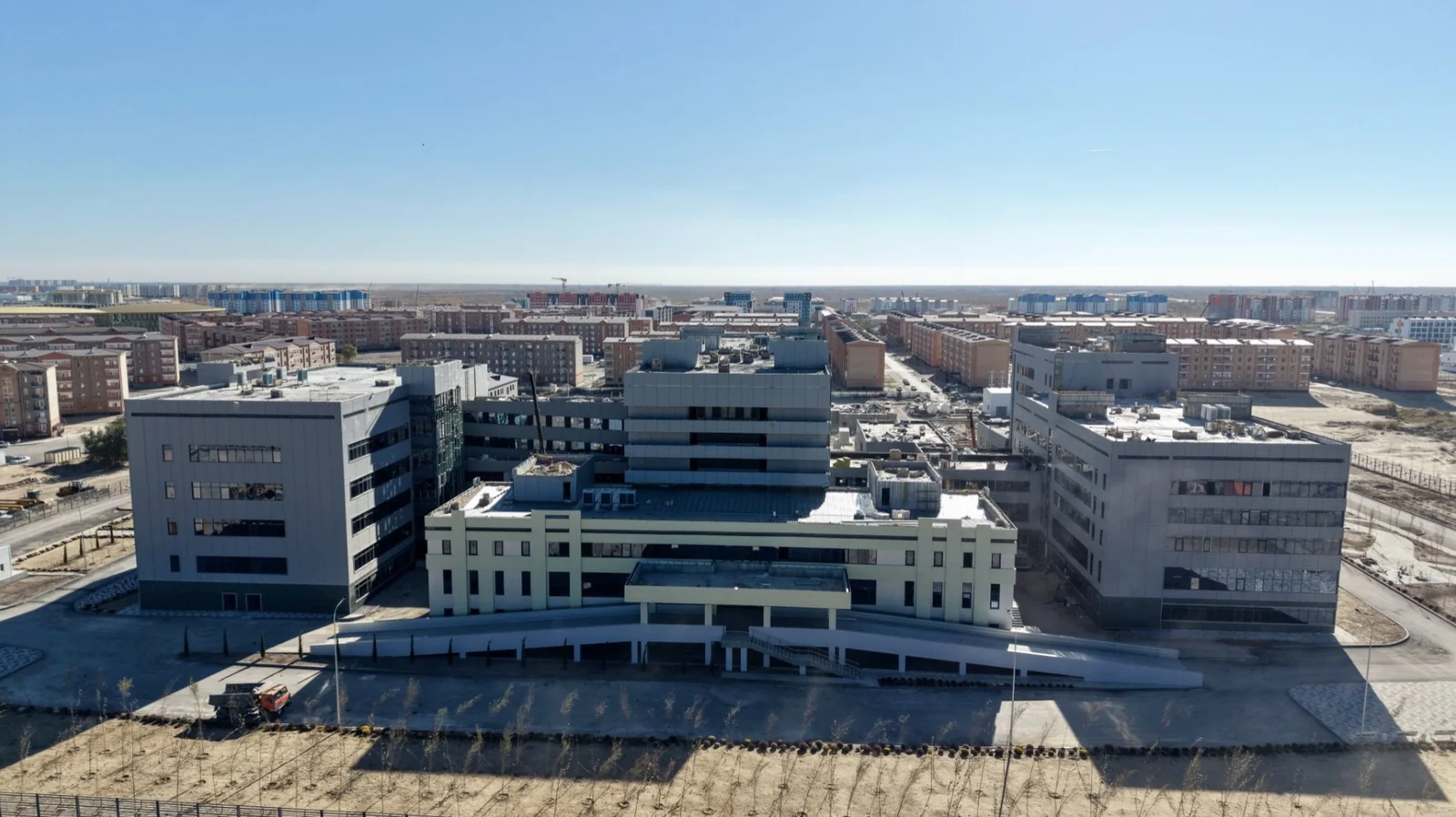 Дороги, больницы, мост: что строят в Кызылординской области