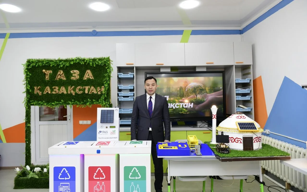 Ақтөбелік үздік педагог студенттерді өнертапқыш болуға баулып жүр