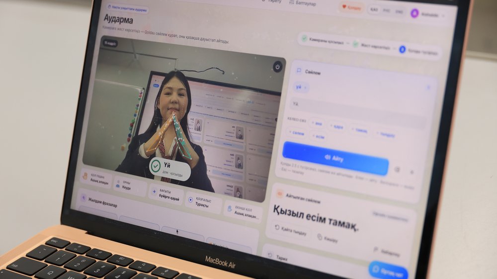 Kazakh high schoolers build AI platform to translate sign language in real time sign language
