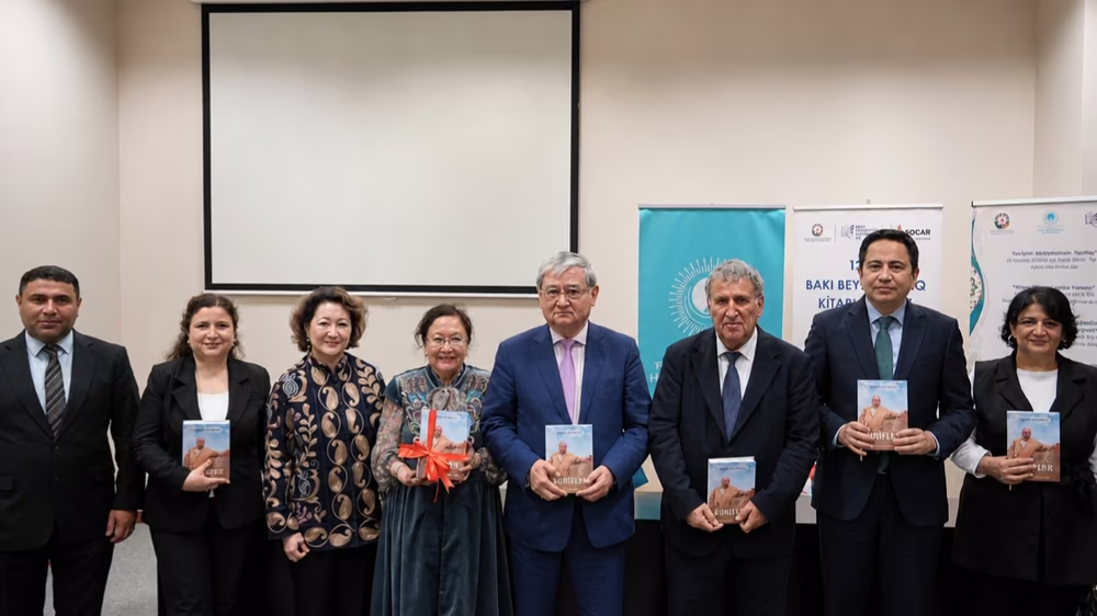 Книгу о классике казахской литературы Абише Кекилбаеве представили в Баку