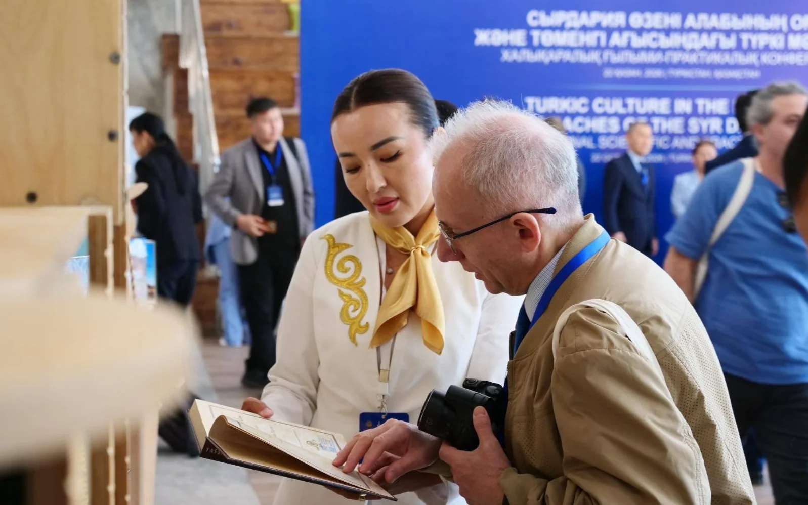 Қожа Ахмет Ясауидің сирек еңбектері Түркістандағы көрмеге қойылды