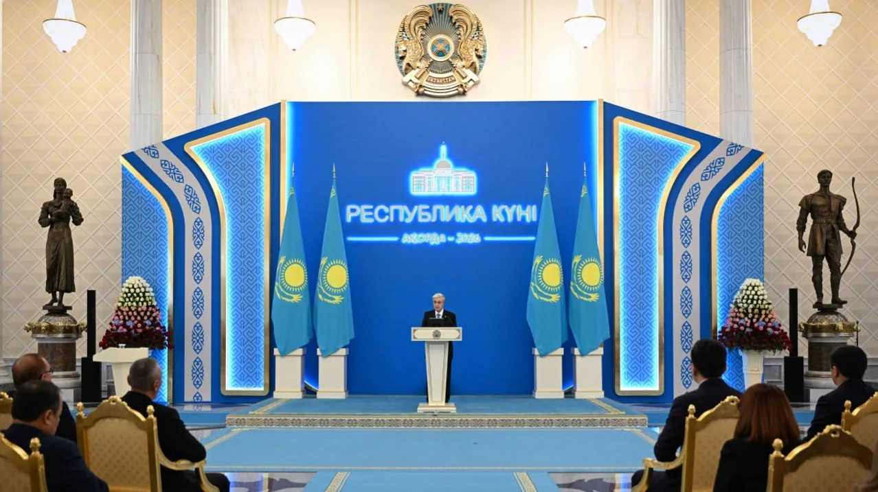 От металлургов до педагогов: Президент Казахстана отметил заслуги казахстанцев