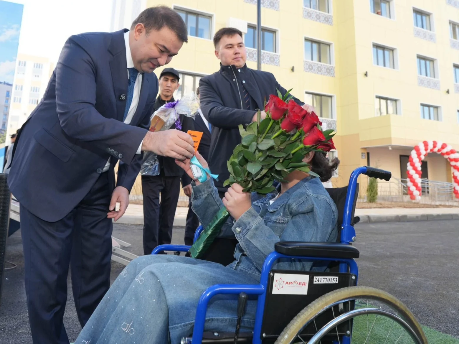 588 квартир в 14 новых домах сдали в Туркестане ко Дню Республики