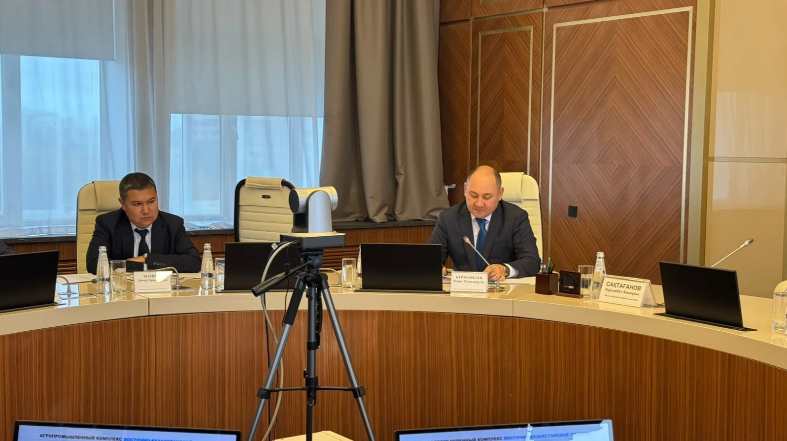 Субсидияның кешігуі мен қаржы тапшылығы: Өскеменде тамақ өнеркәсібінің түйткілдері талқыланды