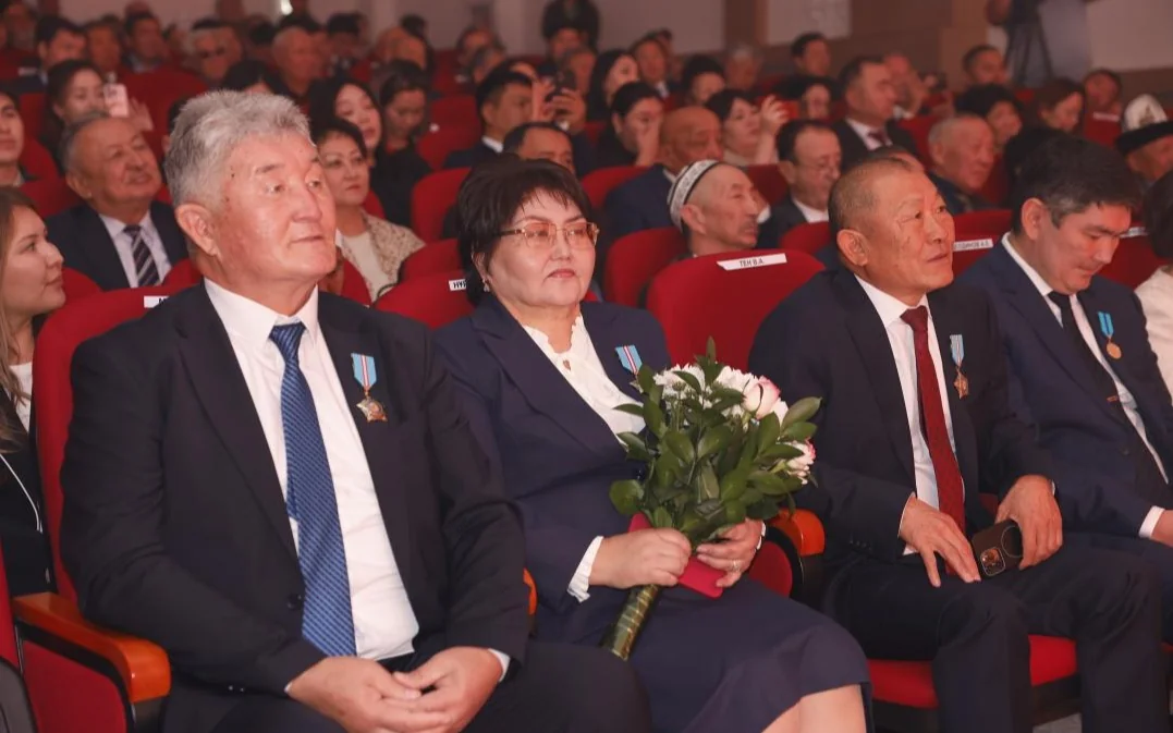 Алматы облысында Республика күні қарсаңында 35 азамат мемлекеттік марапатқа ие болды