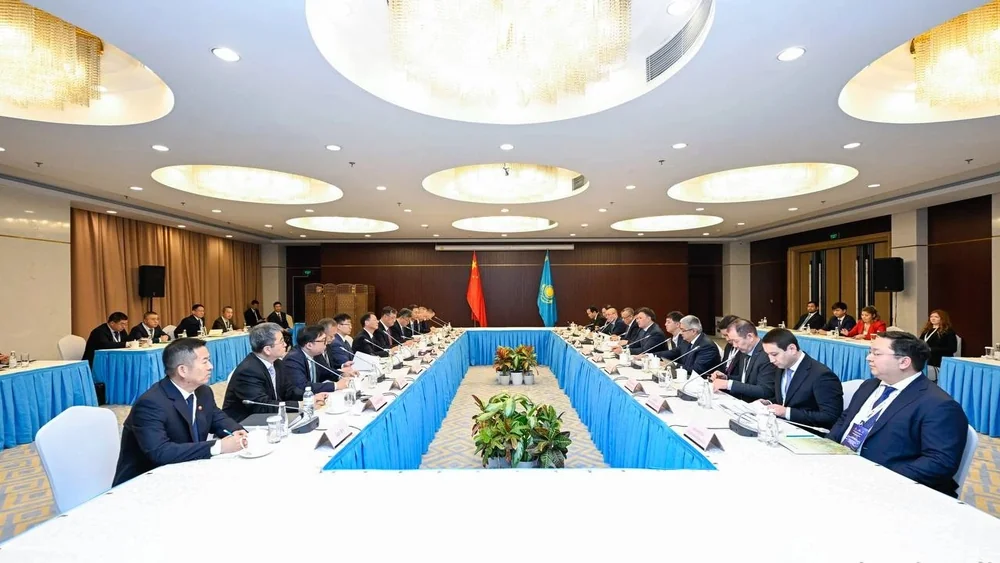 KazMunayGas, CNPC hold talks on energy projects in Kazakhstan