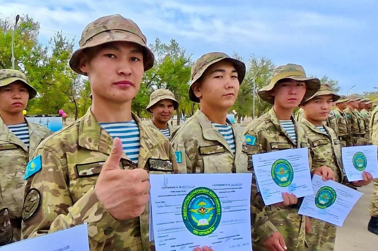 военные