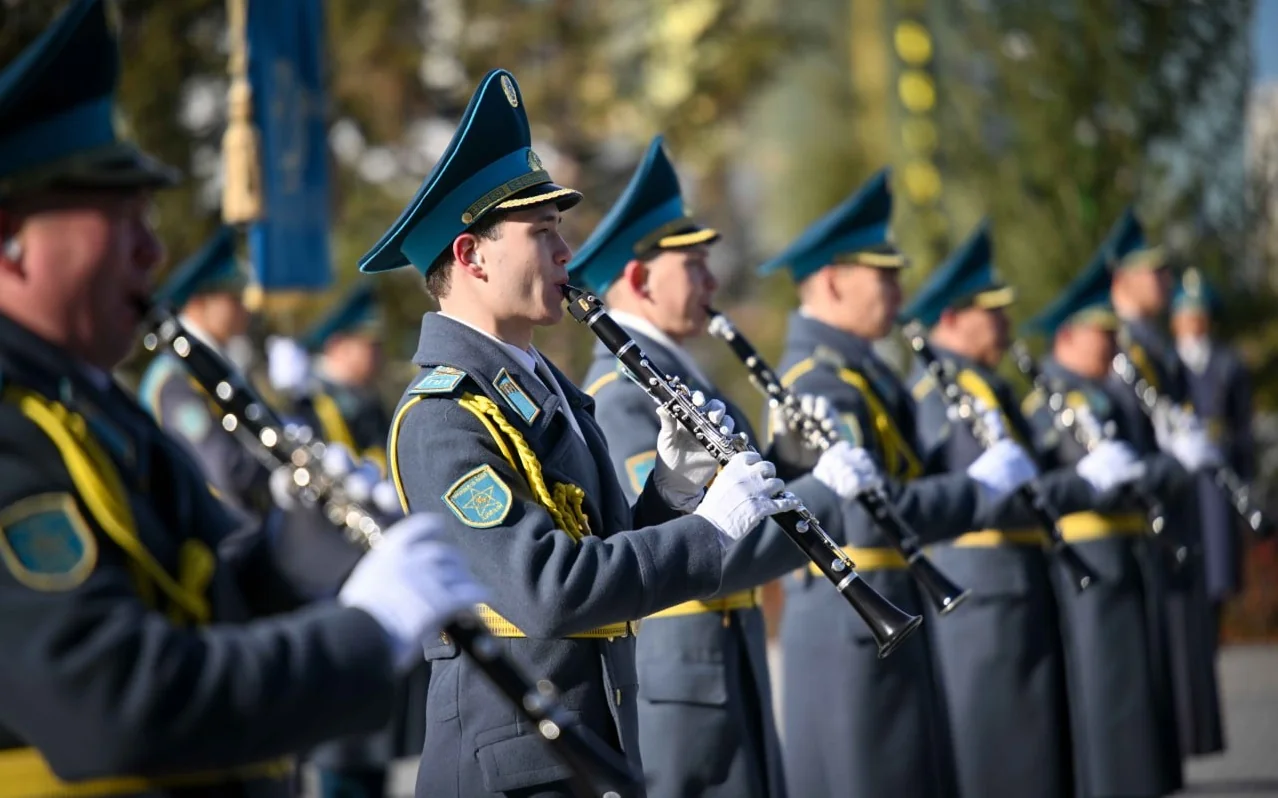 Президент Қасым-Жомарт Тоқаев Мемлекеттік ту көтеру рәсіміне қатысты