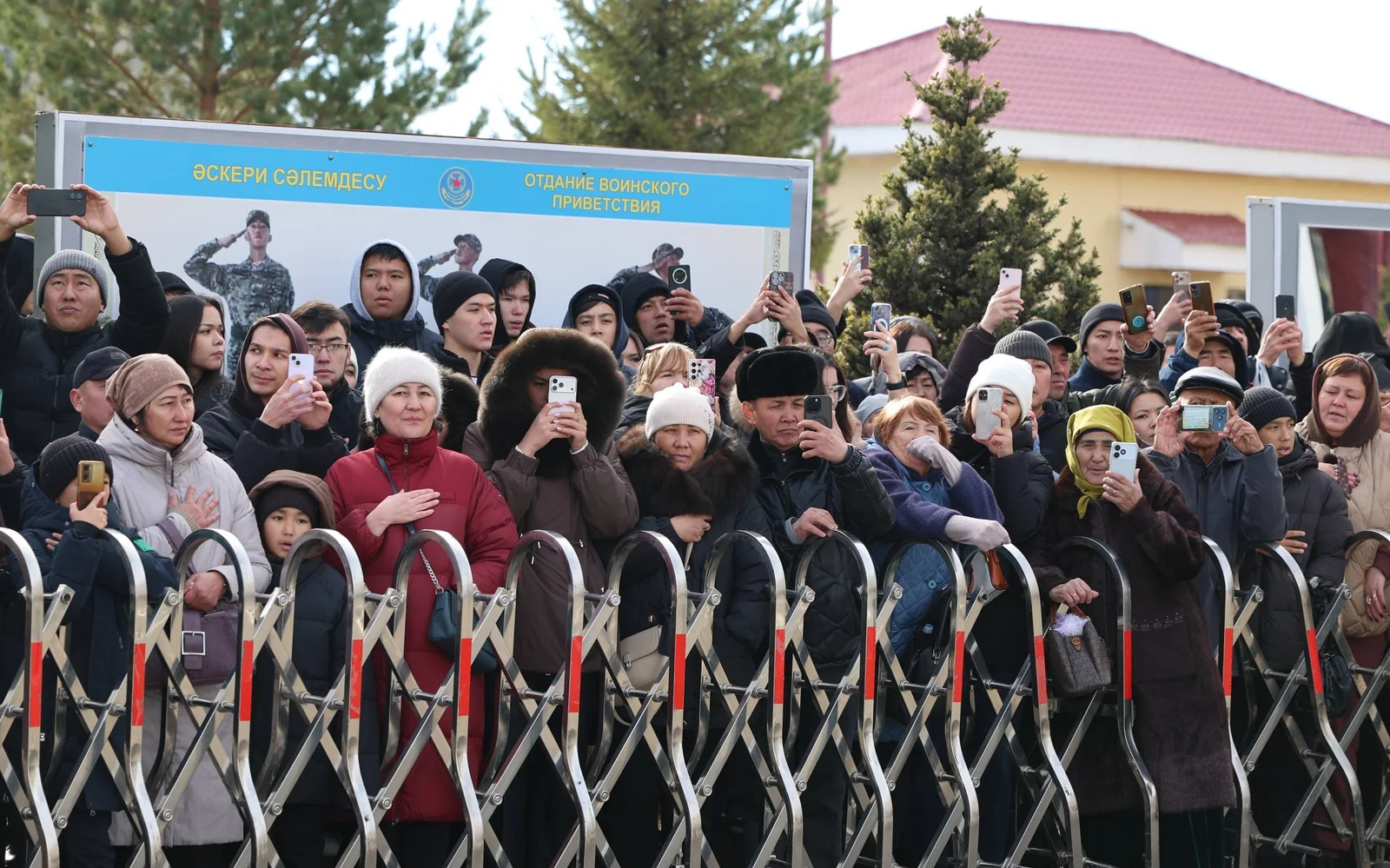 Астанада 750-ге жуық ұландық әскери ант қабылдады
