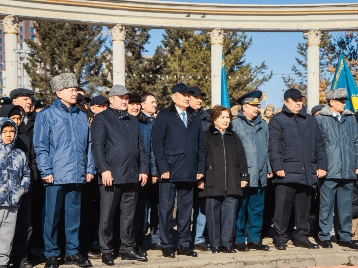 Өскеменде Республика күніне орай Мемлекеттік Ту салтанатты түрде көтерілді